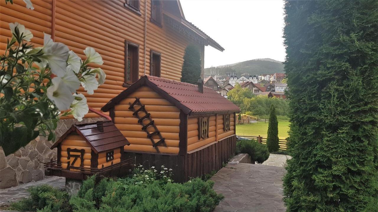 Karpatski Zori Hotel Bukowel Exterior foto