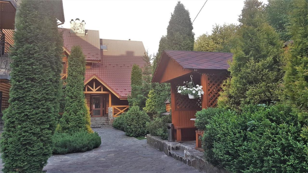 Karpatski Zori Hotel Bukowel Exterior foto