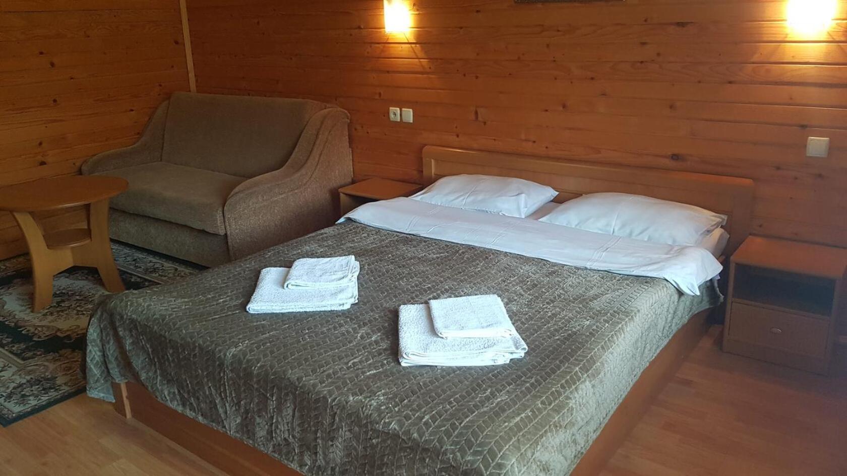Karpatski Zori Hotel Bukowel Exterior foto