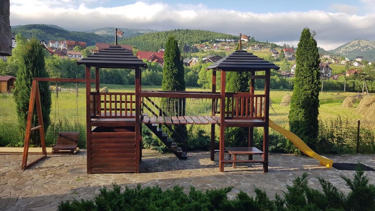 Karpatski Zori Hotel Bukowel Exterior foto